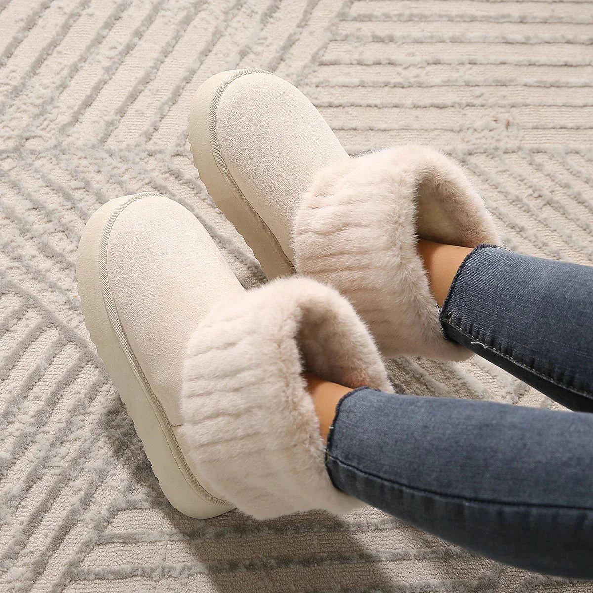 Ashford | Veera – Women’s Luxurious Fur Lined Boots – Flat Heel, Cozy & Elegant